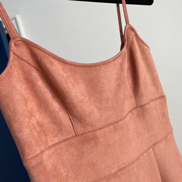 SEXY BCBG MAXARIA XS SUEDE DRESS ROSE GOLD COLOR Mid length spaghetti strap - Picture 8 of 8